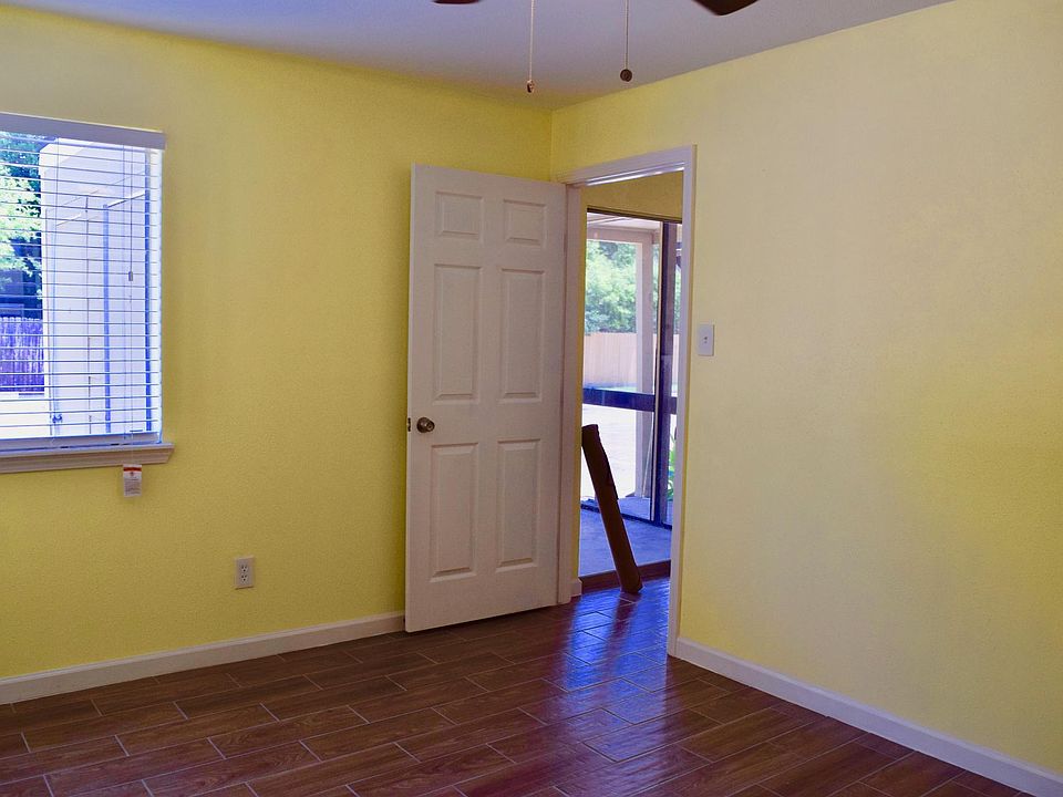 1st image of 762 Memorial Mews St APT C