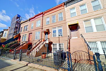 Rented by Jenefer Joseph & Associates