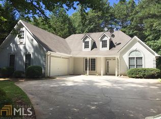 175 Redspire Ln, Fayetteville, GA 30215