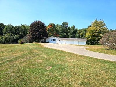 2251 E Litchfield Rd, Jonesville, MI, 49250