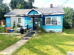 942 Lake St, Sikeston, MO 63801