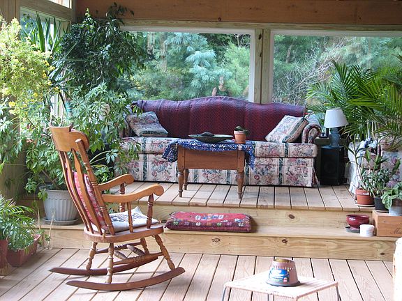 Covered porch - huge deck