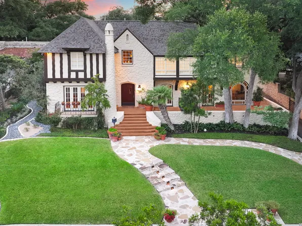 227 Devine Rd, Olmos Park, TX 78212