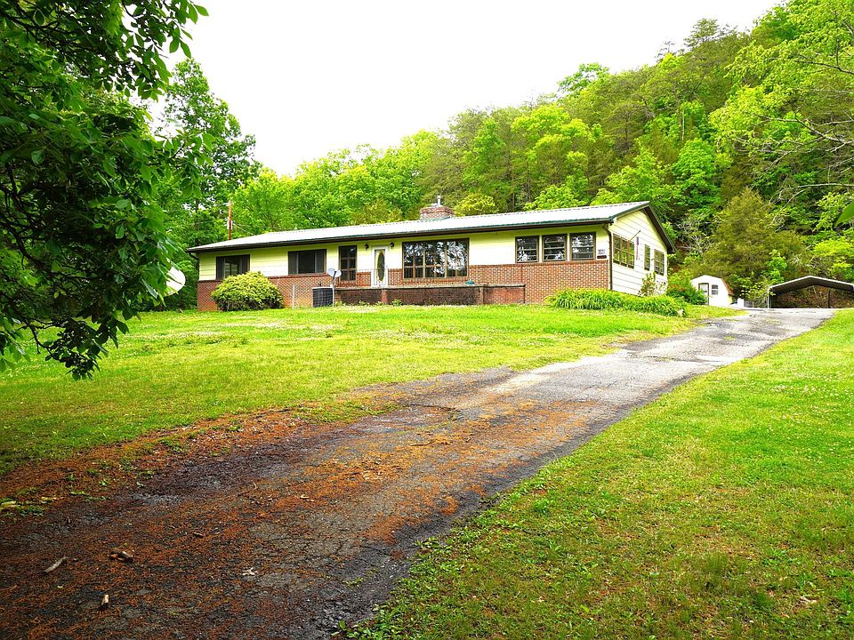 1st image of 680 Hale Brook Rd
