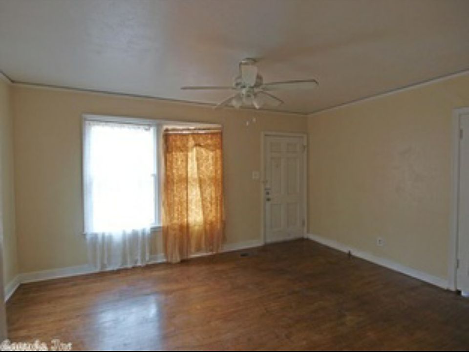 2nd image of 5205 W 31st St