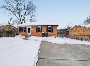 8949 Pippin Rd, Cincinnati, OH 45251