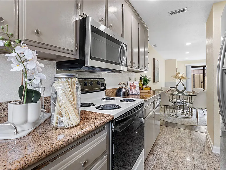 31131 Alvarado Niles Rd — Photo 13