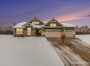 9447 Andrew Farms Dr, Alto, MI