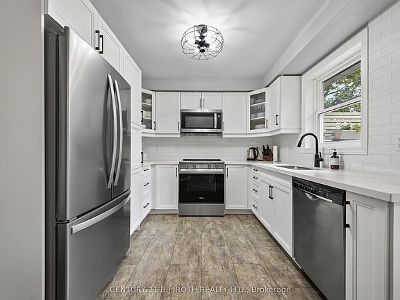 3rd image of 23 Carter Cres