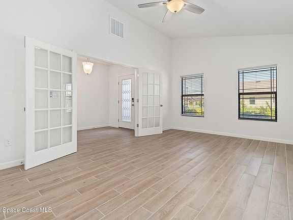 5th image of 4047 Broomsedge Cir