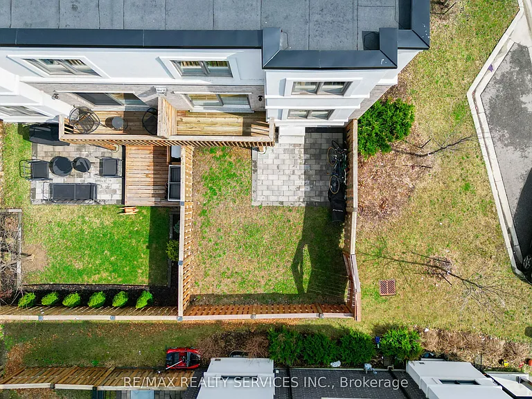 1801 Mitoff Pl — Photo 37