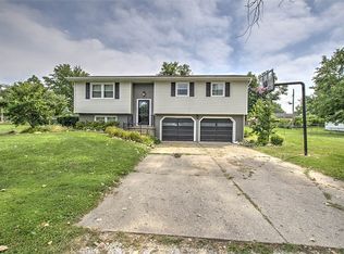 1609 Moorwood Dr, Decatur, IL 62521