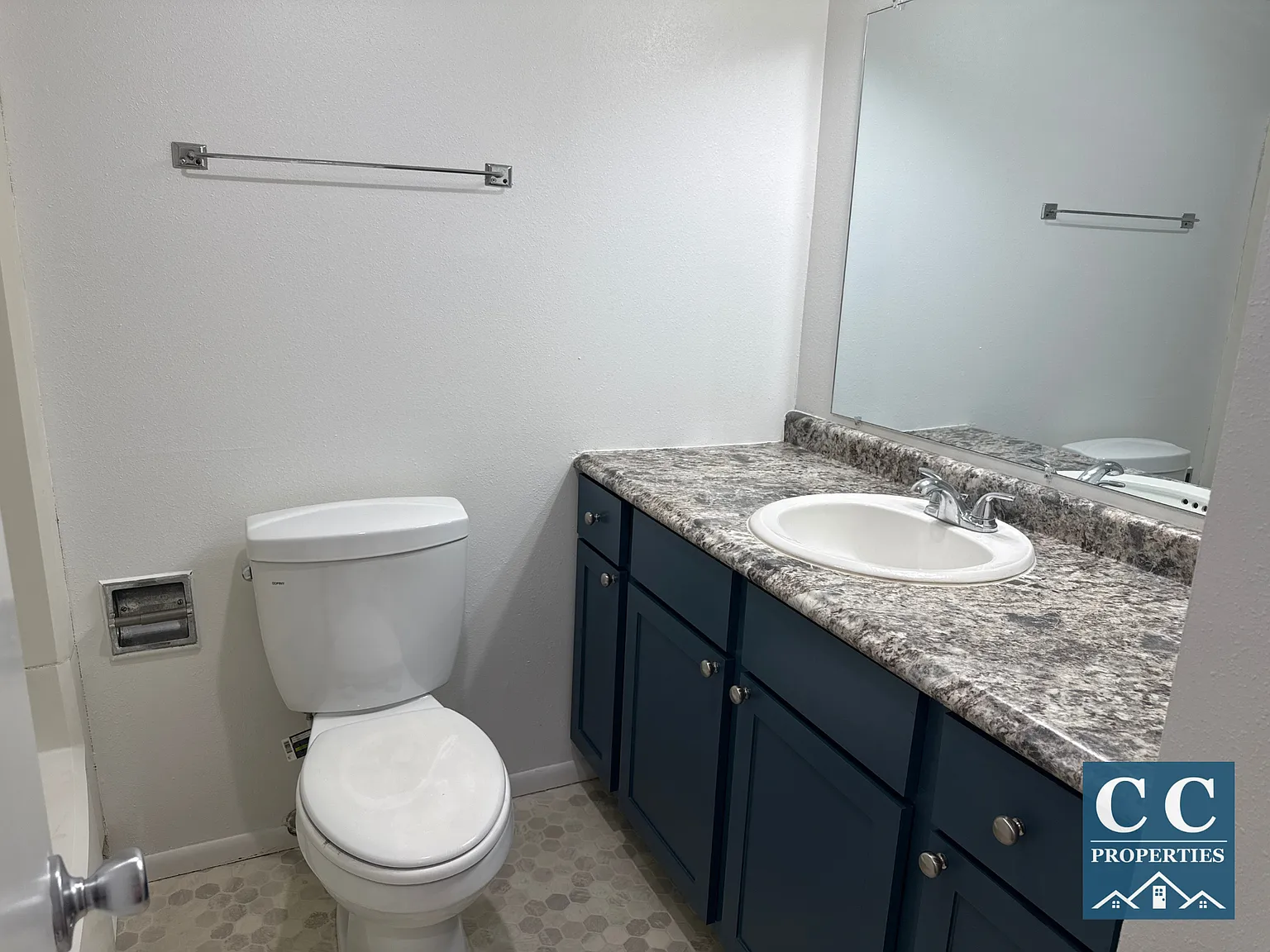 2 bed, $975 — Photo 2