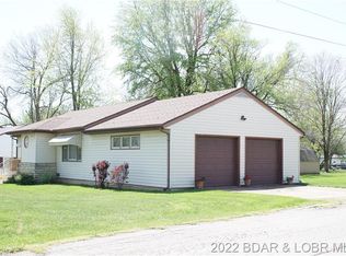 209 N Grand Ave, Eldon, MO 65026