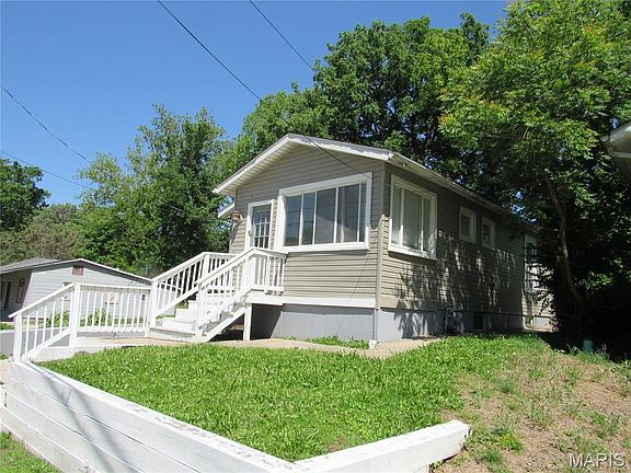 3rd image of 3034 Glenwood Ave