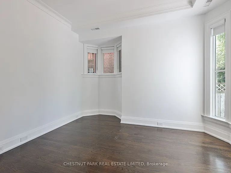 16 Scarth Rd #1 — Photo 25