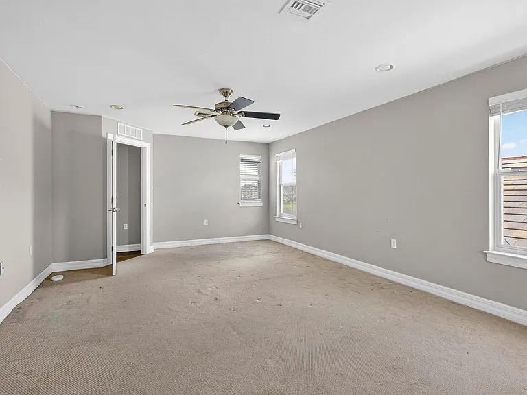 9202 Wrangler Dr — Photo 40