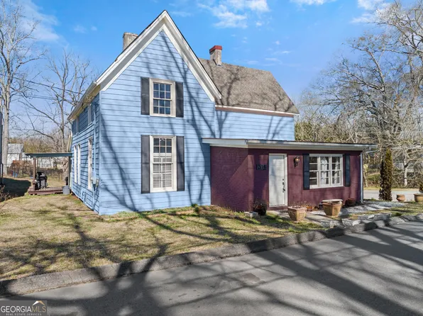 205 E Water St, Clarkesville, GA 30523