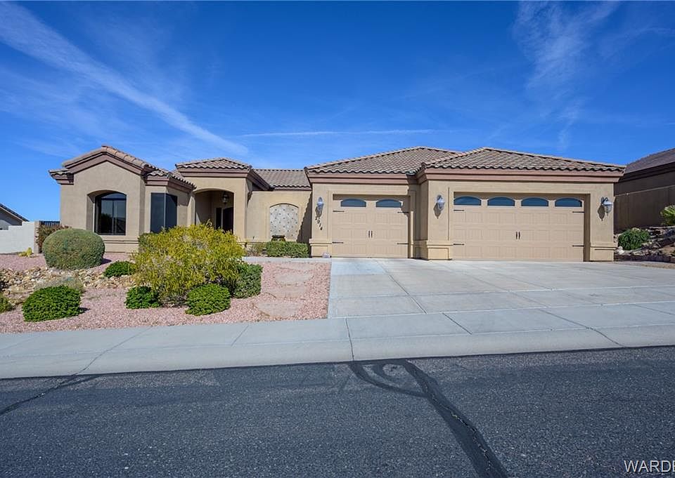 1st image of 2914 Lakeview Dr