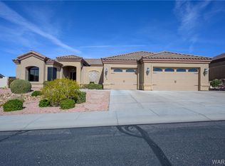 2914 Lakeview Dr, Bullhead City, AZ 86429