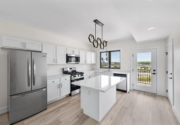 1295 Holmden Ave #2 — Photo 5