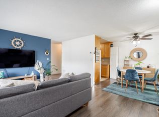 1025 Cornwall St #207, New Westminster, BC V3M1S1