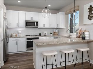 366 Silverwood Ct, Rialto, CA 92377