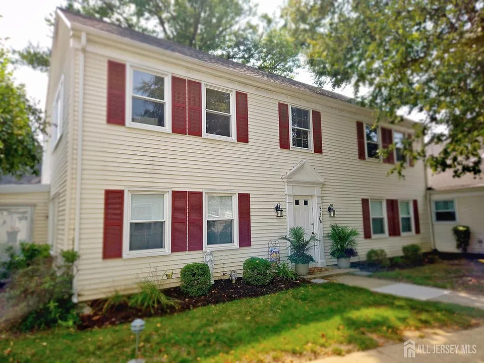 526 Terry Ln