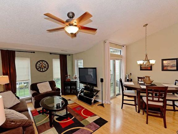 5th image of 1523 Hampton Place Blvd