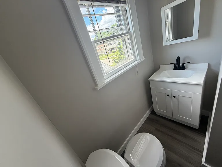 1447 Humbolt Ave — Photo 13