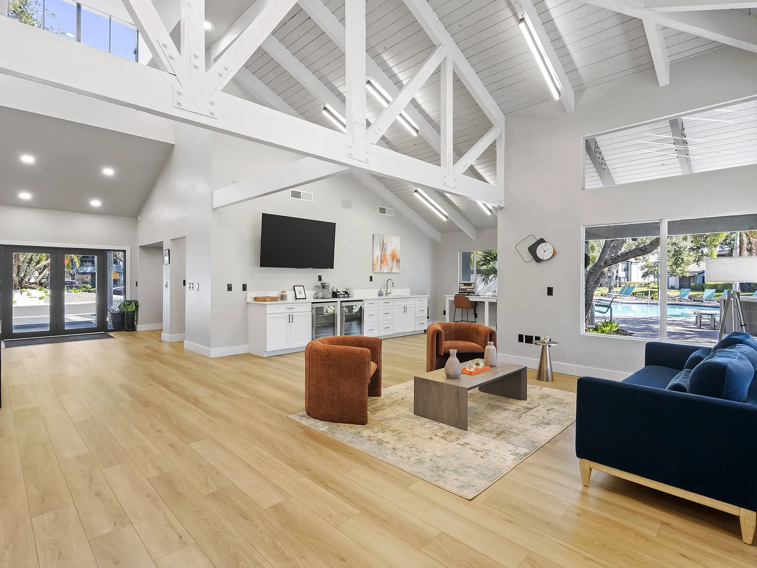 Huntington Place — Photo 1