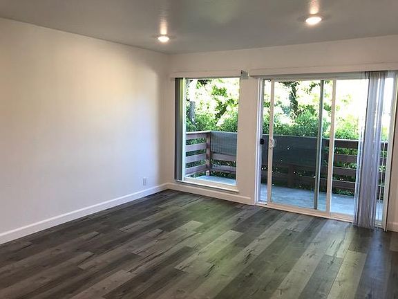 4th image of 901 Hill St APT 8