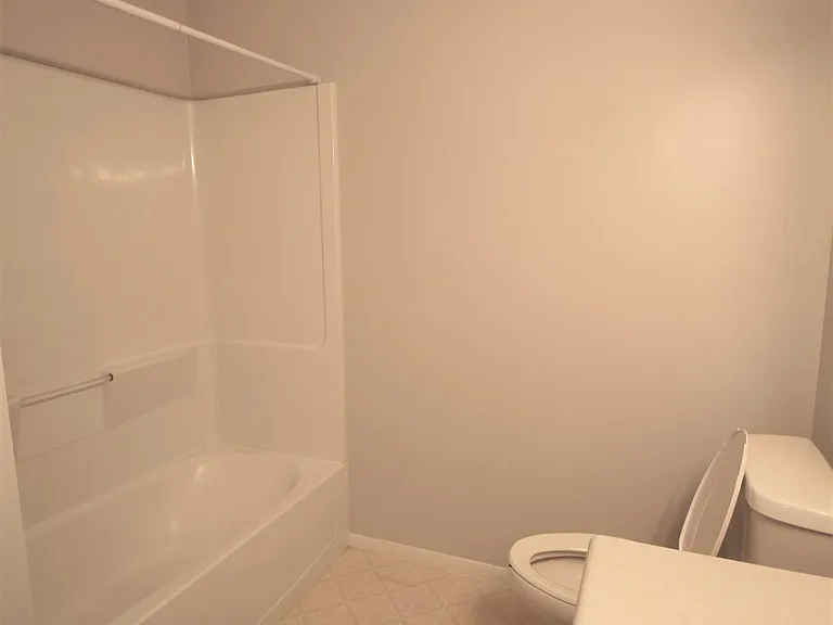 1181 Cumberland Ave — Photo 4