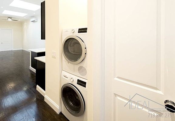 3rd image of 110 Bedford Ave #0A