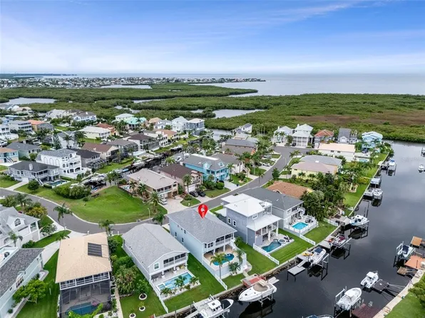 6140 Seaside Dr, New Port Richey, FL 34652