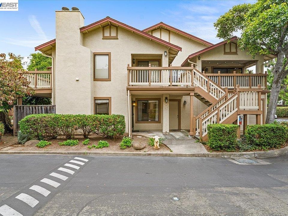 1st image of 951 Cherry Glen Cir