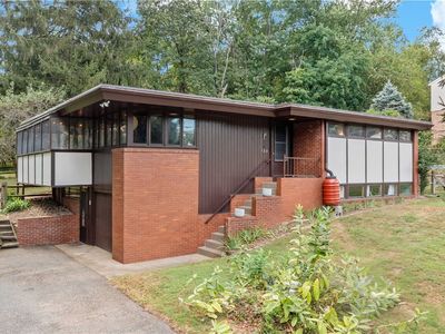 125 Herbst Dr, Pittsburgh, PA, 15209