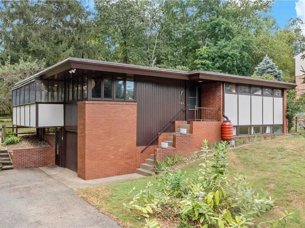 125 Herbst Dr, Pittsburgh, PA 15209