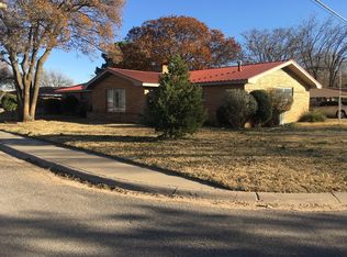 2029 N 1st St, Tahoka, TX 79373