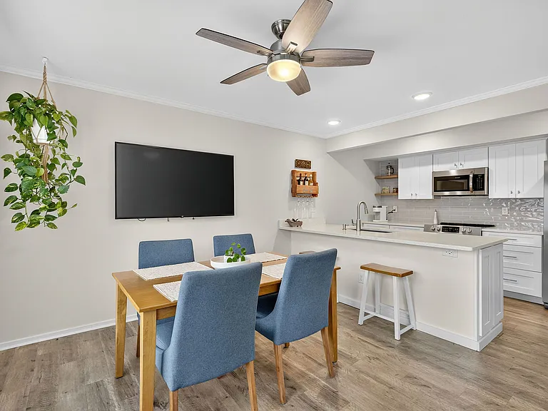 120 Driftwood Ct — Photo 26