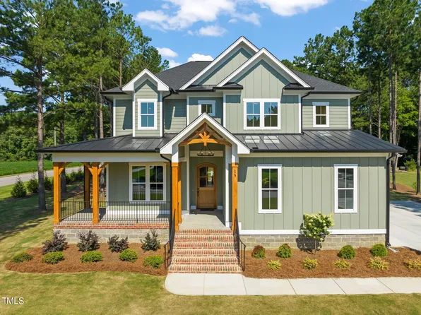 15 Independence Dr, Smithfield, NC 27577
