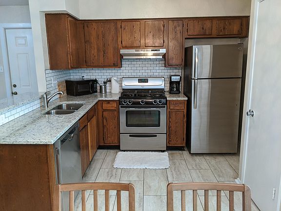 3rd image of 11612 April Dr APT C