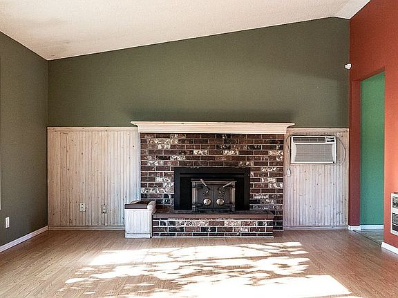 2nd image of 3209 NE 130th Ct