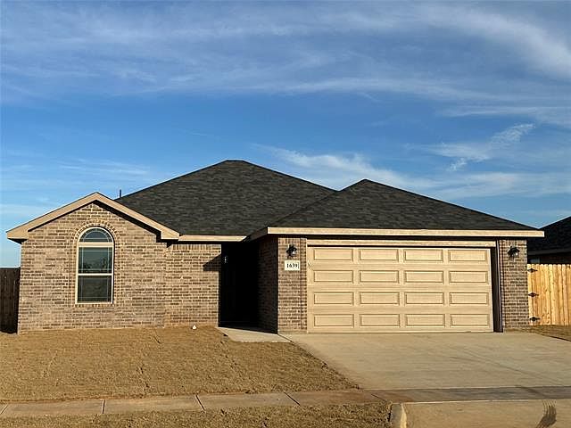 1st image of 1639 Sweetwater Ln