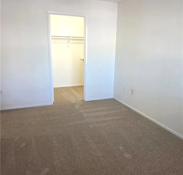950 Seven Hills Dr #523 — Photo 16