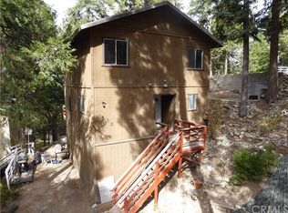 532 Rose Ln, Twin Peaks, CA 92391