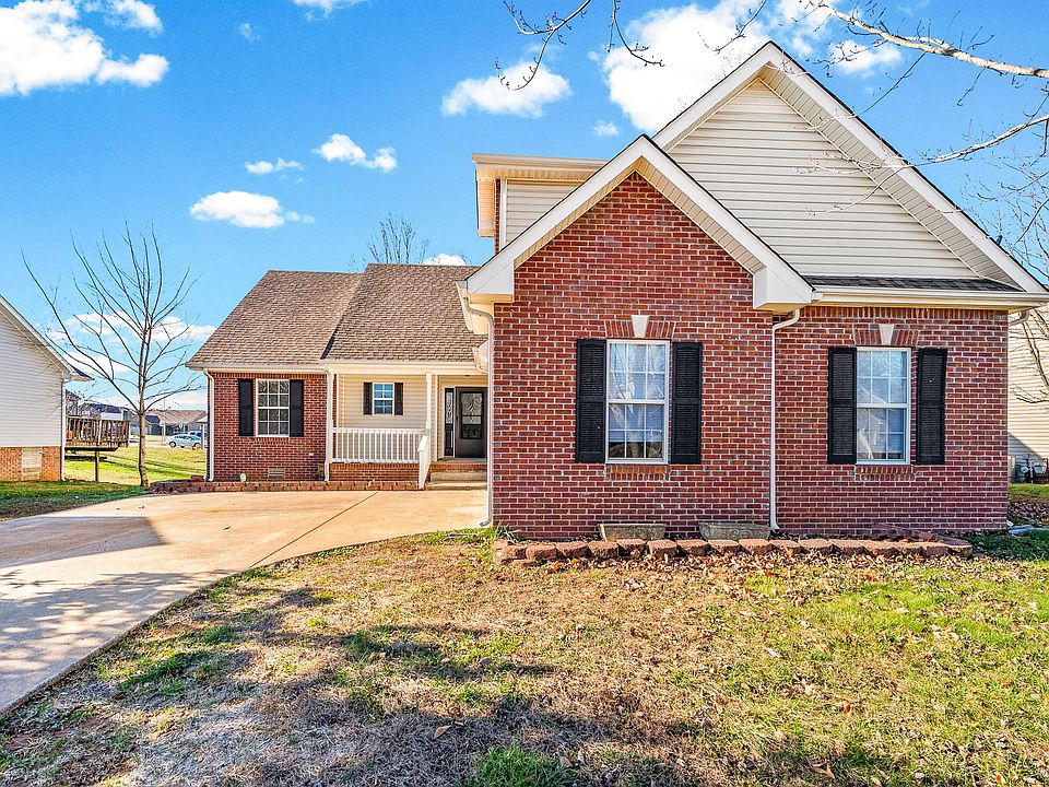 1st image of 1415 Cedar Springs Cir