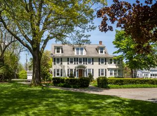40 Middle Beach Rd W, Madison, CT 06443