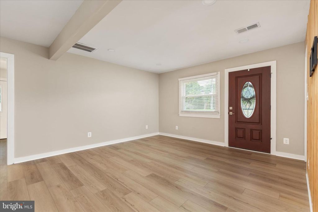 14013 Glenkirk Rd, Gainesville, VA - View 3