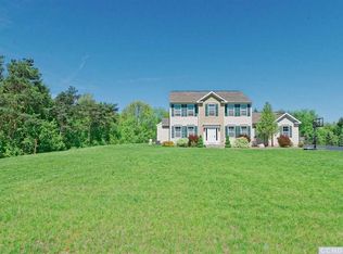 124 Abbey Rd, Poestenkill, NY 12140